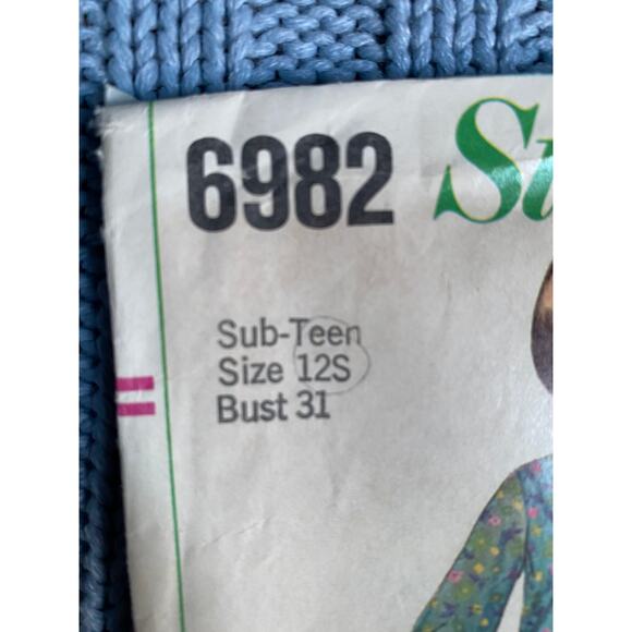 Simplicity 6982 Sewing pattern A line dress bell sleeve 1960s size 12 - Picture 2 of 6